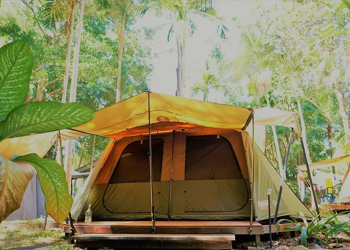 Dougies Backpackers Resort